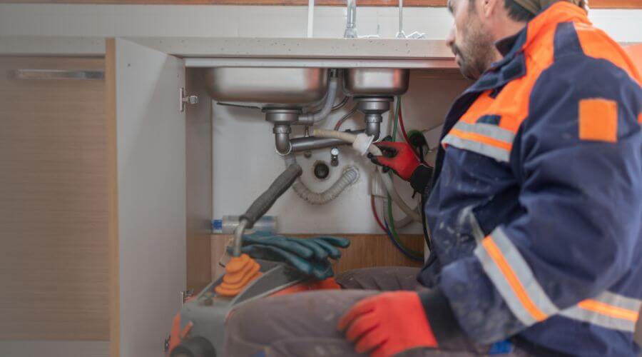 Professional tankless water heater installation services in Richards, TX